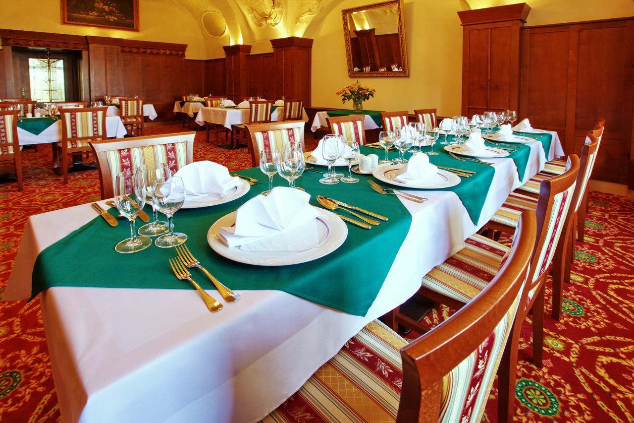 Hotel Fortna Chrudim Dış mekan fotoğraf